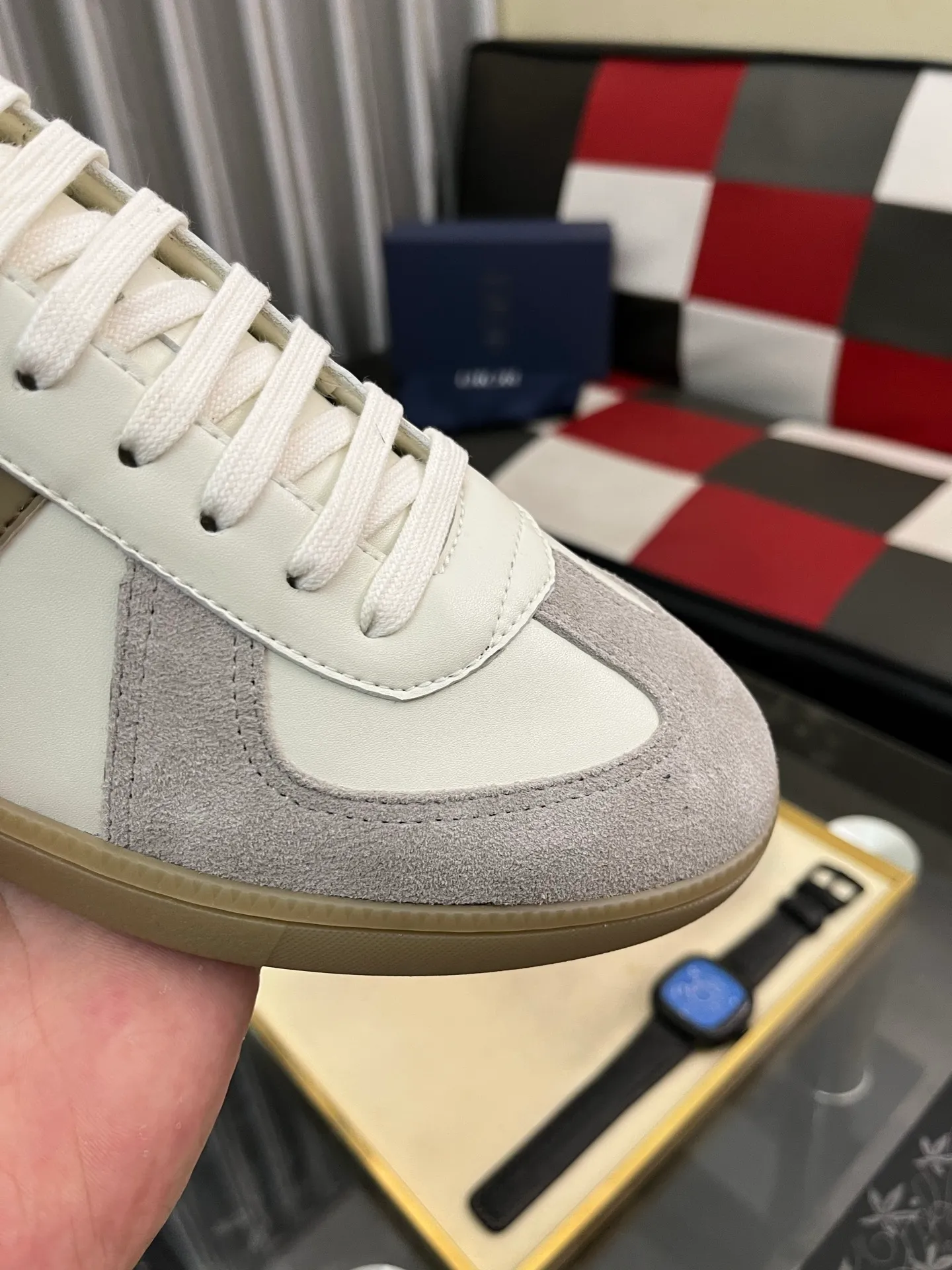 Men's shoes 💰380⌚️⌚️ 【Dior*DIAO】original quality.~ Unique modern style sneakers. 🏃A must-have casual shoe for trendy men😍😍 Original brand imported from Italy, imported original leather, sheep lining (refuses to discolor and grind feet) Sole: Original sole provided by the original factory, French lazy style design ⚠️Fit to the feet, original quality, super comfortable original sole. Code number: 38-448️⃣Colors available
